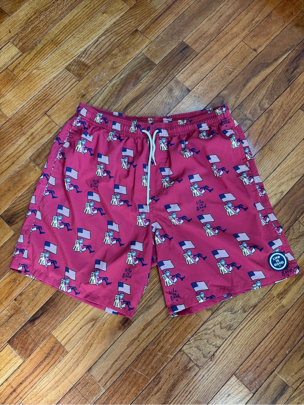 Life Is Good Red American Flag Print Men’s Athletic Shorts